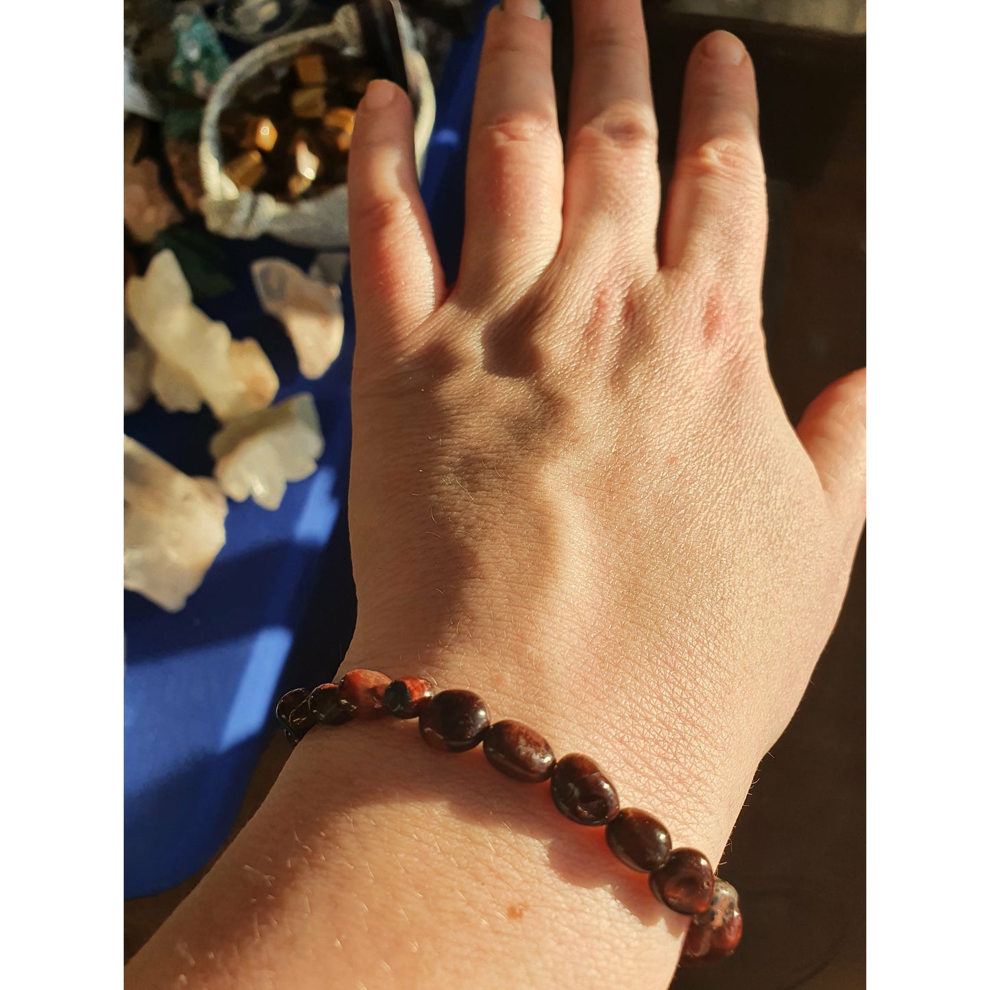 Armband röd tigeröga