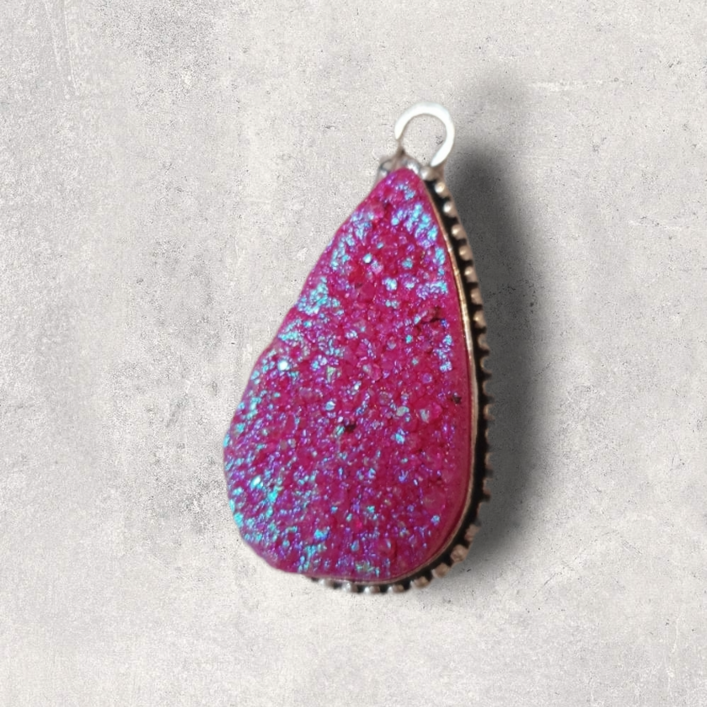 Aura druzy hänge rosa