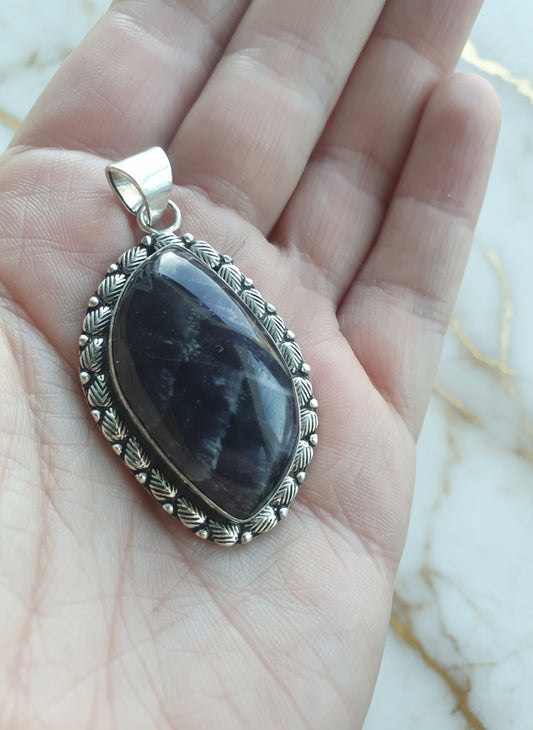 Ametist kristall hänge, Lugn- Kraft💜✨️