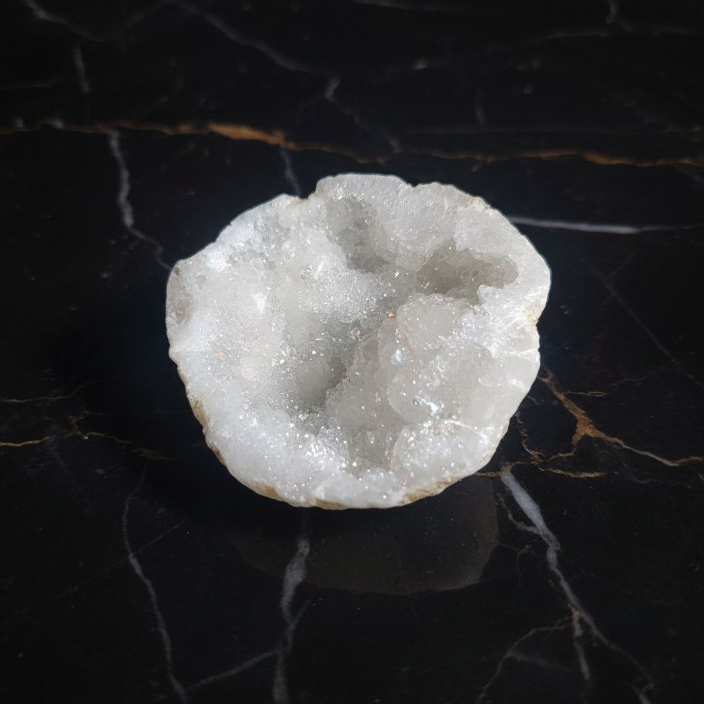 Vit Geod med Gudomligt Glitter – Unique Piece